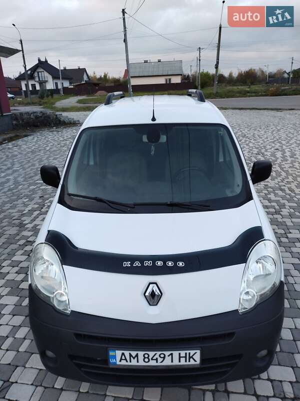 Мінівен Renault Kangoo 2010 в Житомирі