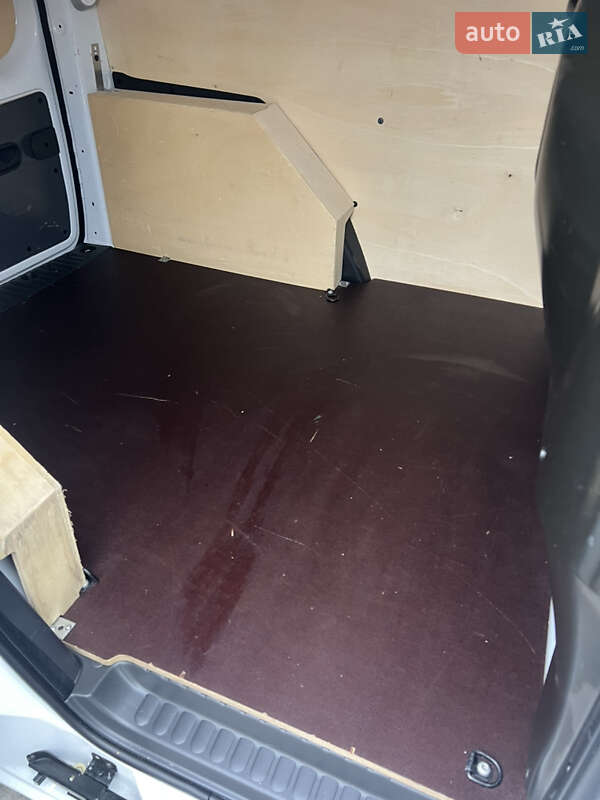 Грузовой фургон Renault Kangoo 2018 в Луцке фото 16 Грузовой фургон Renault Kangoo 2018 в Луцке