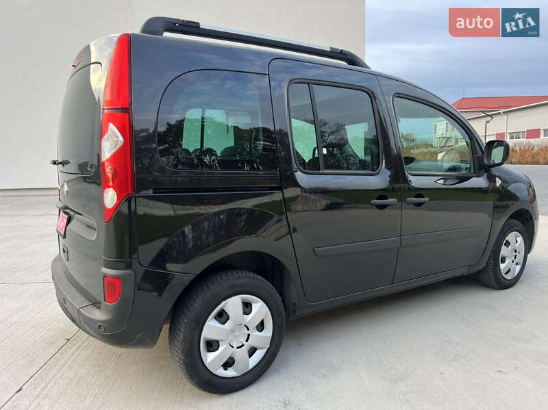 Минивэн Renault Kangoo 2009 в Луцке