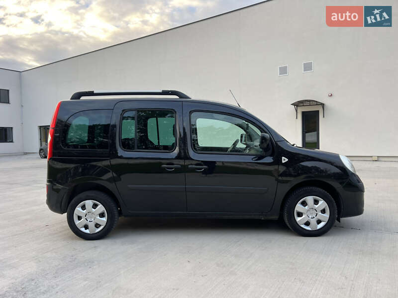 Минивэн Renault Kangoo 2009 в Луцке
