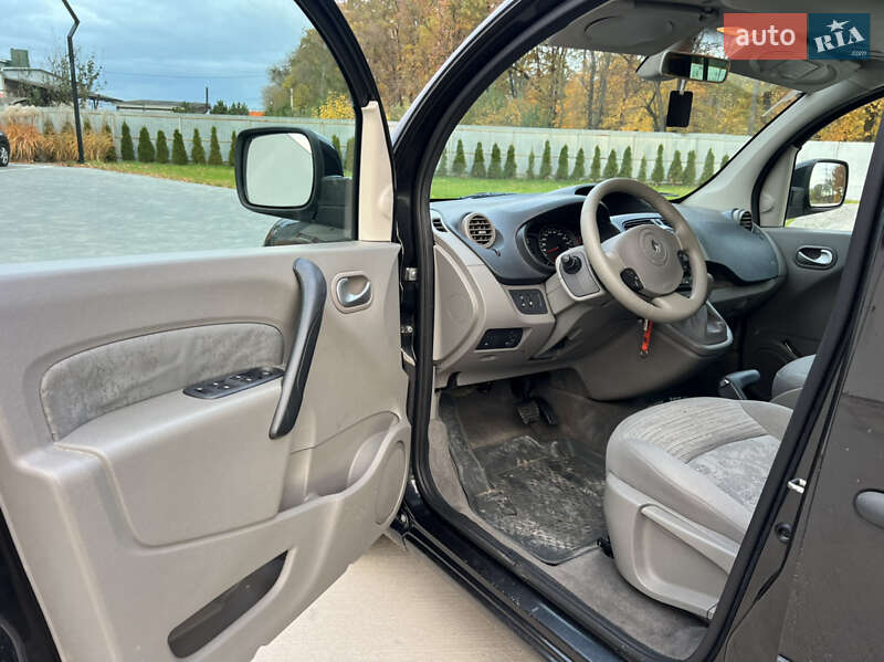 Минивэн Renault Kangoo 2009 в Луцке