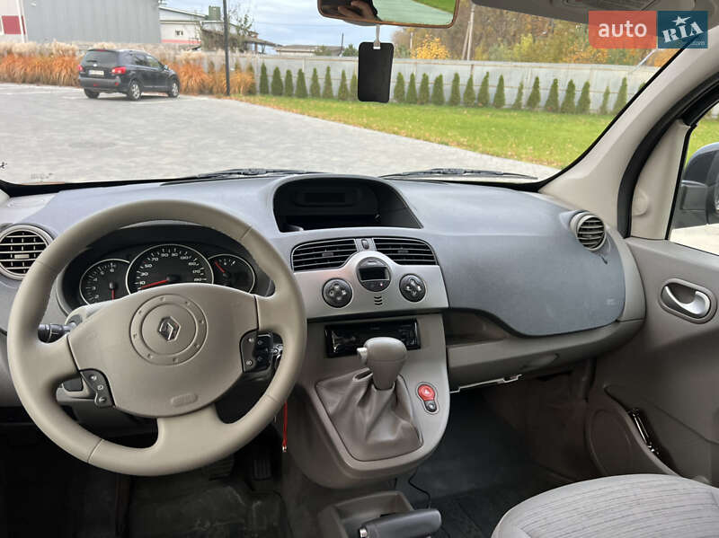 Минивэн Renault Kangoo 2009 в Луцке