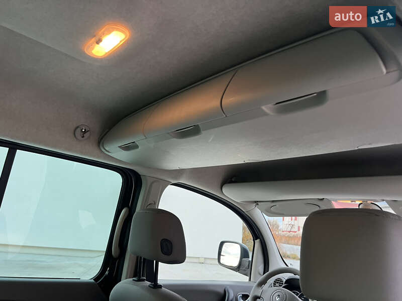 Минивэн Renault Kangoo 2009 в Луцке