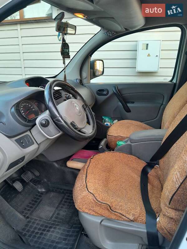 Минивэн Renault Kangoo 2011 в Борзне