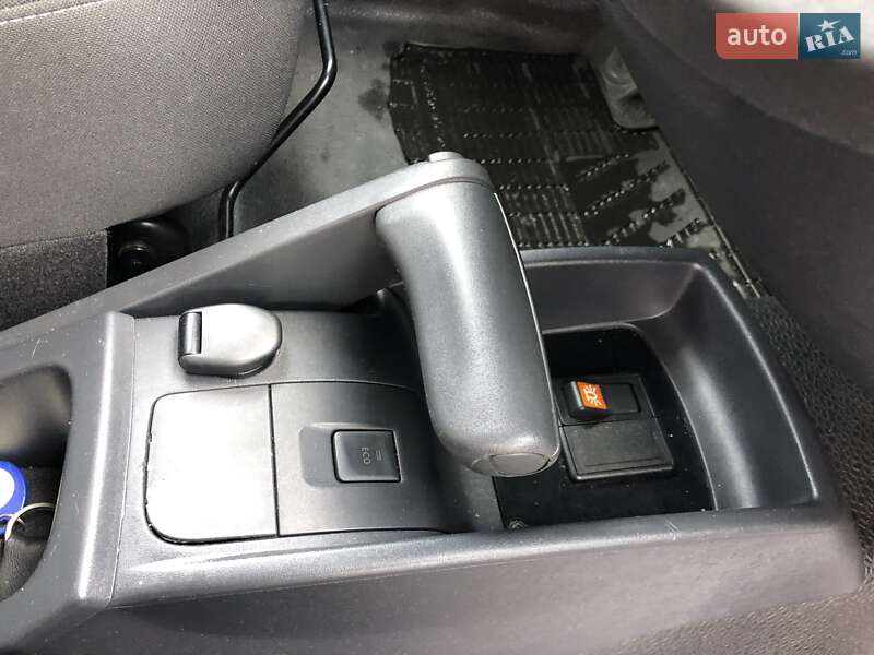 Грузовой фургон Renault Kangoo 2015 в Ровно фото 18 Грузовой фургон Renault Kangoo 2015 в Ровно