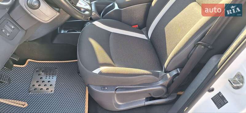 Мінівен Renault Kangoo 2014 в Новоархангельську фото 54 Мінівен Renault Kangoo 2014 в Новоархангельську