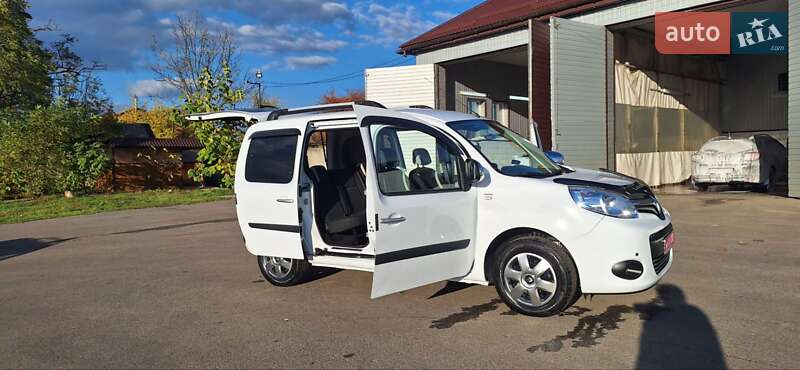 Мінівен Renault Kangoo 2014 в Новоархангельську фото 111 Мінівен Renault Kangoo 2014 в Новоархангельську