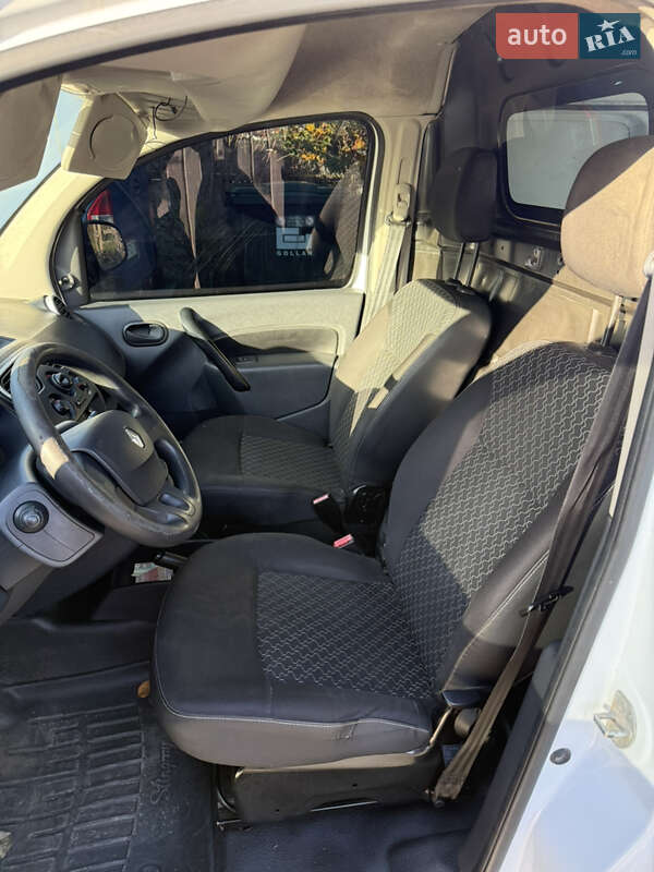 Інші вантажівки Renault Kangoo 2016 в Мостиській фото 9 Інші вантажівки Renault Kangoo 2016 в Мостиській