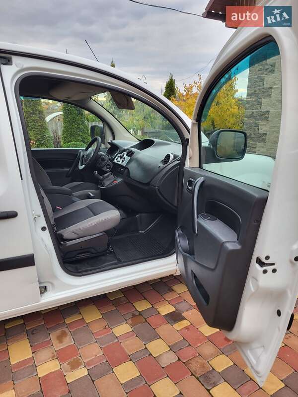 Минивэн Renault Kangoo 2011 в Смеле