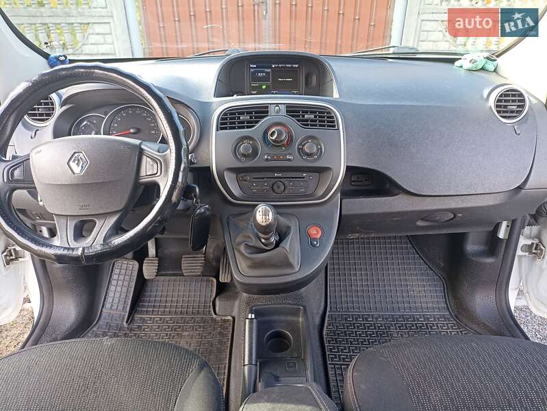 Минивэн Renault Kangoo 2016 в Александрие фото 14 Минивэн Renault Kangoo 2016 в Александрие