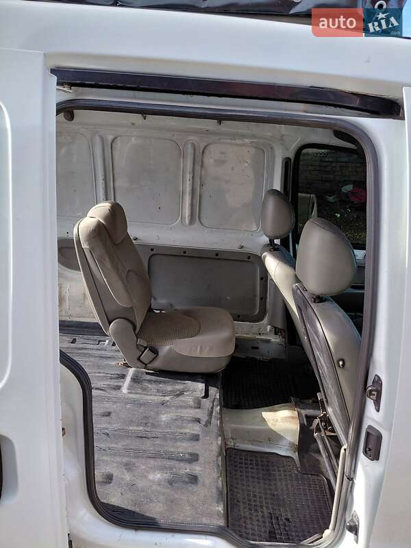 Грузовой фургон Renault Kangoo 2005 в Первомайске