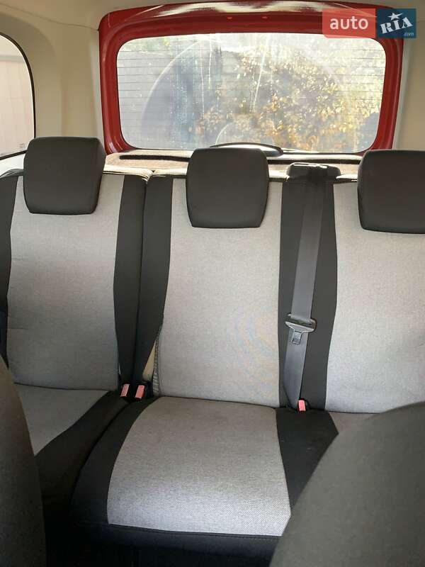 Мінівен Renault Kangoo 2011 в Києві