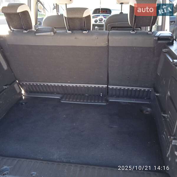 Мінівен Renault Kangoo 2012 в Новояворівську