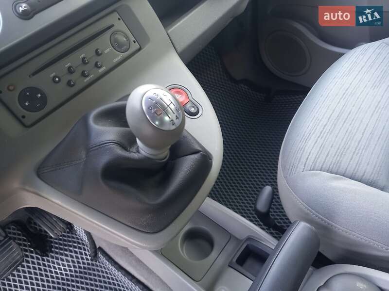 Минивэн Renault Kangoo 2008 в Ватутино фото 25 Минивэн Renault Kangoo 2008 в Ватутино