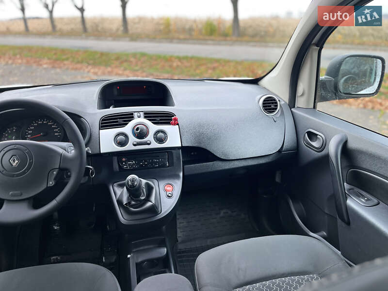 Минивэн Renault Kangoo 2011 в Владимире