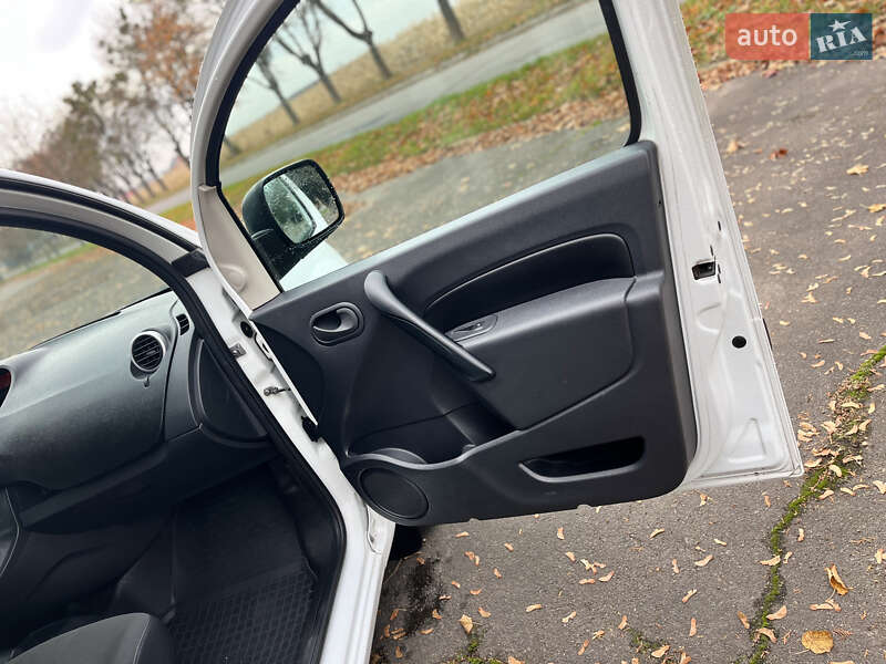 Минивэн Renault Kangoo 2011 в Владимире