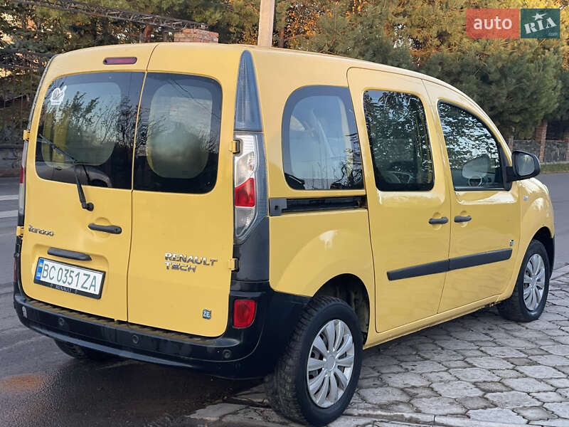 Вантажопасажирський фургон Renault Kangoo 2013 в Луцьку