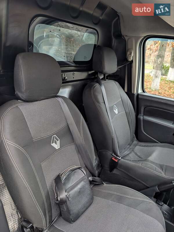 Інші вантажівки Renault Kangoo 2016 в Вапнярці