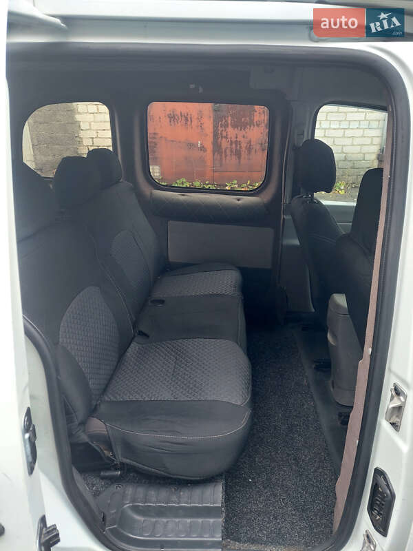 Мінівен Renault Kangoo 2008 в Києві фото 11 Мінівен Renault Kangoo 2008 в Києві