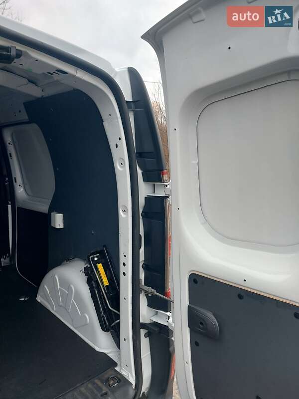 Грузовой фургон Renault Kangoo 2020 в Млинове фото 22 Грузовой фургон Renault Kangoo 2020 в Млинове