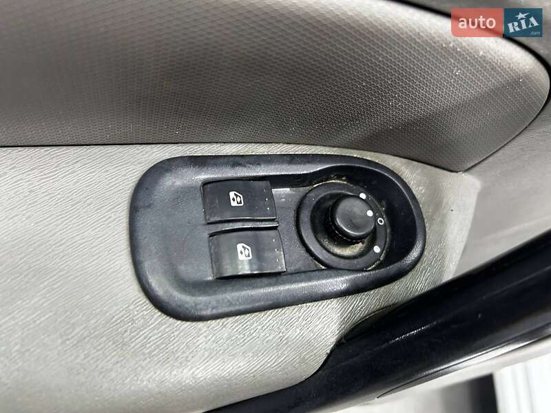 Минивэн Renault Kangoo 2010 в Черновцах