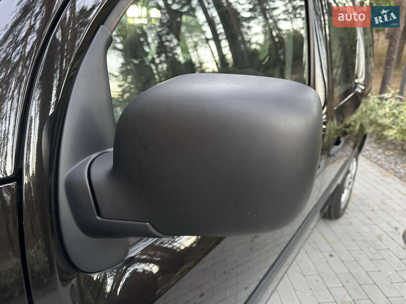 Мінівен Renault Kangoo 2008 в Києві фото 26 Мінівен Renault Kangoo 2008 в Києві