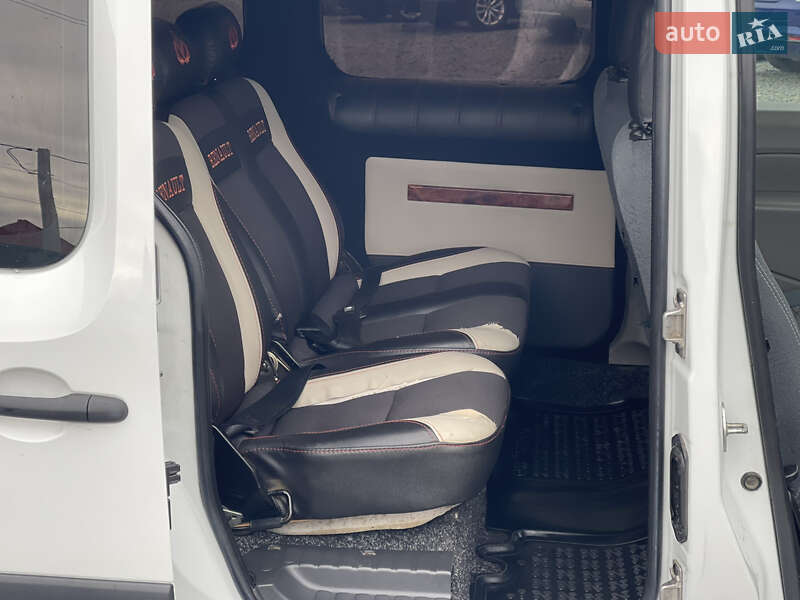 Минивэн Renault Kangoo 2009 в Черновцах