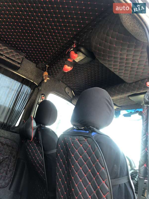 Мінівен Renault Kangoo 2002 в Києві фото 4 Мінівен Renault Kangoo 2002 в Києві