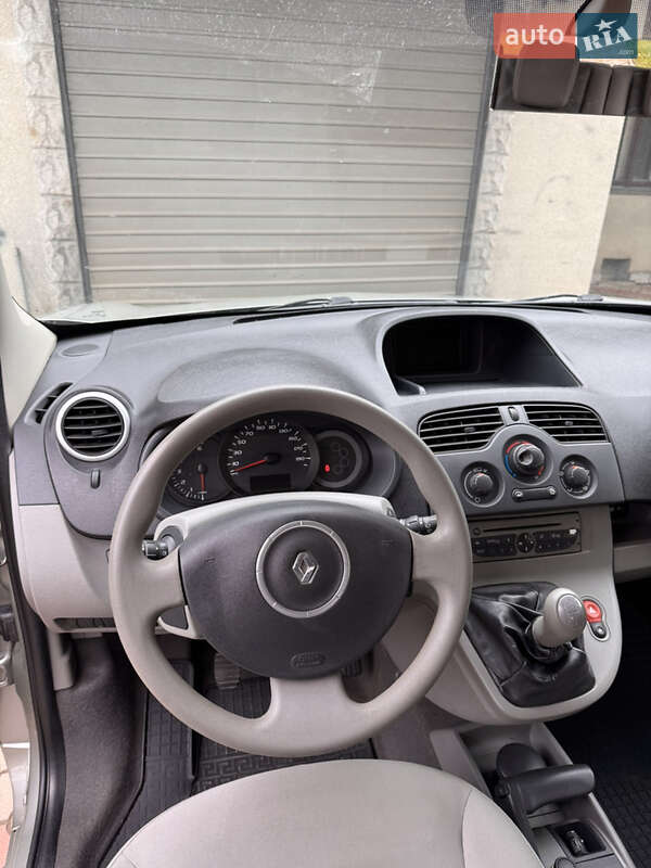 Мінівен Renault Kangoo 2010 в Тернополі фото 30 Мінівен Renault Kangoo 2010 в Тернополі