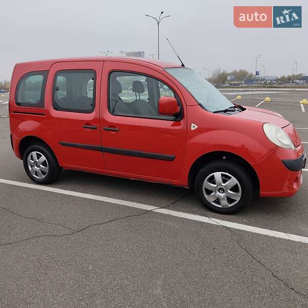 Мінівен Renault Kangoo 2010 в Києві