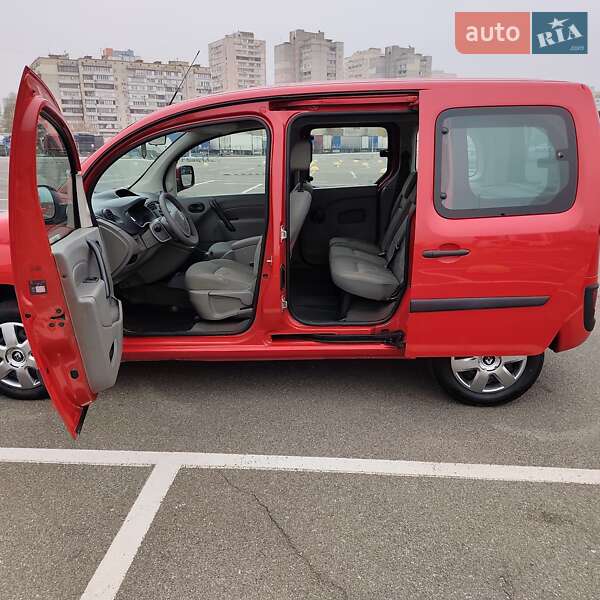 Мінівен Renault Kangoo 2010 в Києві