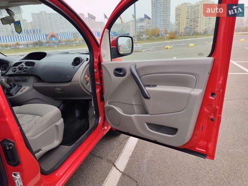 Мінівен Renault Kangoo 2010 в Києві