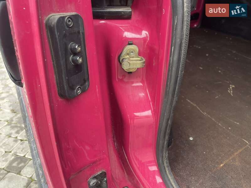 Грузовой фургон Renault Kangoo 2004 в Залещиках