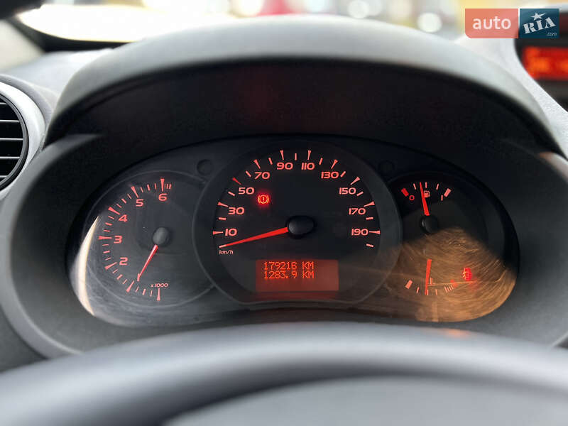 Мікроавтобус вантажний (до 3,5т) Renault Kangoo 2011 в Рівному