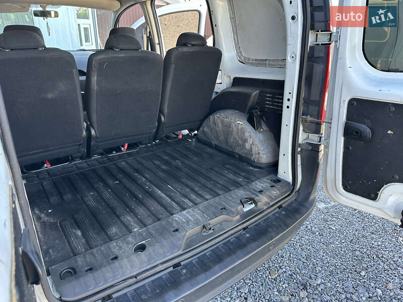 Грузопассажирский фургон Renault Kangoo 2014 в Киеве фото 40 Грузопассажирский фургон Renault Kangoo 2014 в Киеве