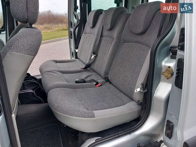 Минивэн Renault Kangoo 2002 в Городке фото 29 Минивэн Renault Kangoo 2002 в Городке