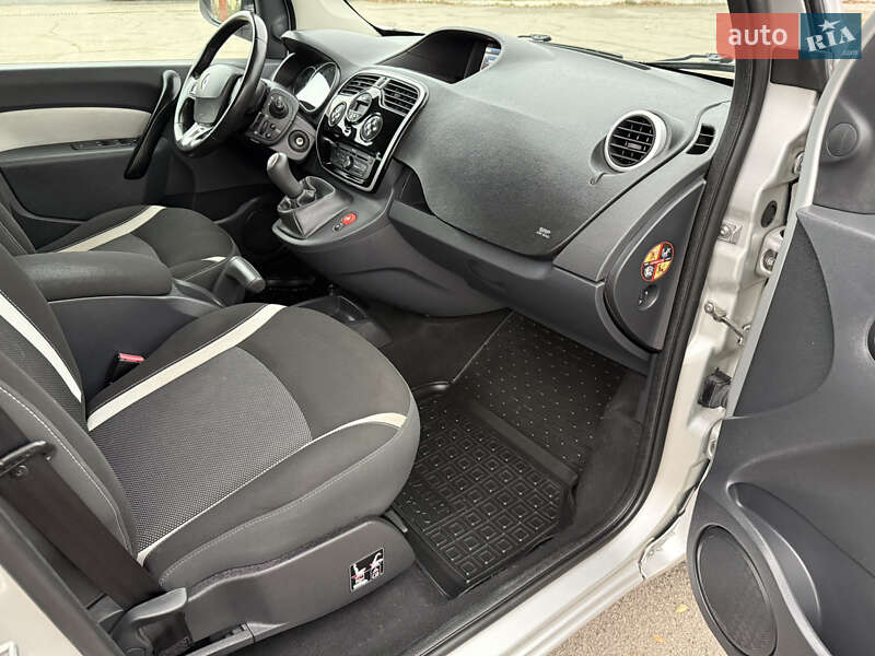 Мінівен Renault Kangoo 2016 в Дніпрі