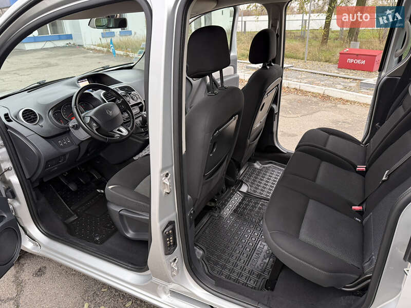 Мінівен Renault Kangoo 2016 в Дніпрі