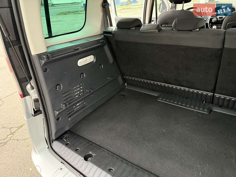 Мінівен Renault Kangoo 2016 в Дніпрі