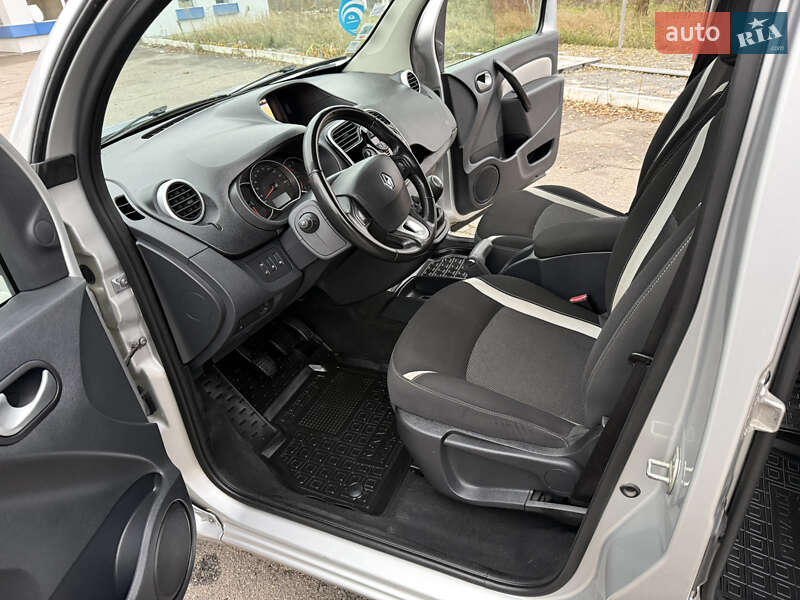 Мінівен Renault Kangoo 2016 в Дніпрі