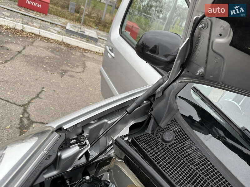 Мінівен Renault Kangoo 2016 в Дніпрі