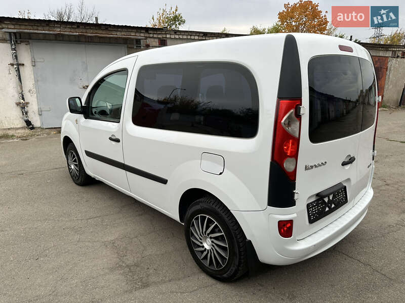 Мінівен Renault Kangoo 2010 в Жовтих Водах фото 8 Мінівен Renault Kangoo 2010 в Жовтих Водах
