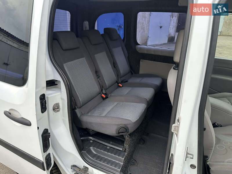 Мінівен Renault Kangoo 2010 в Жовтих Водах фото 19 Мінівен Renault Kangoo 2010 в Жовтих Водах