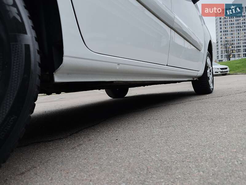 Мінівен Renault Kangoo 2011 в Києві фото 16 Мінівен Renault Kangoo 2011 в Києві