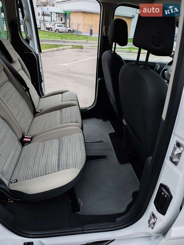 Мінівен Renault Kangoo 2011 в Києві фото 35 Мінівен Renault Kangoo 2011 в Києві