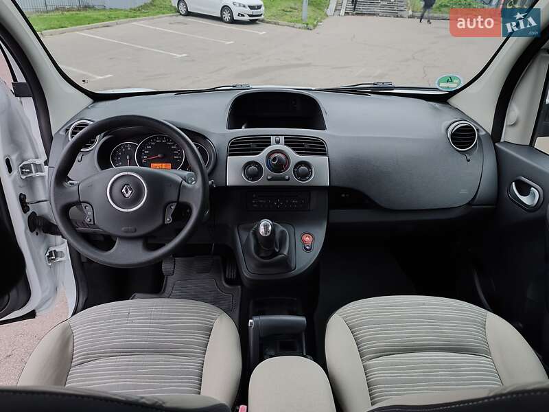 Мінівен Renault Kangoo 2011 в Києві фото 42 Мінівен Renault Kangoo 2011 в Києві