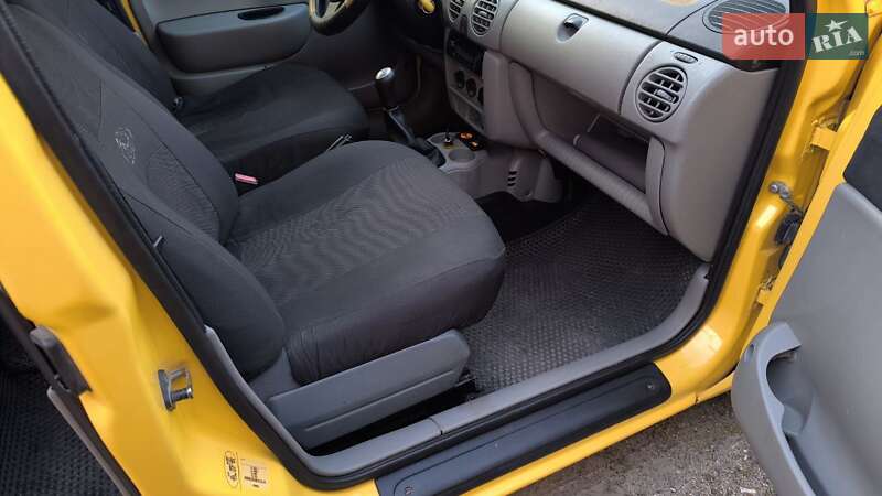 Мінівен Renault Kangoo 2006 в Дніпрі фото 12 Мінівен Renault Kangoo 2006 в Дніпрі
