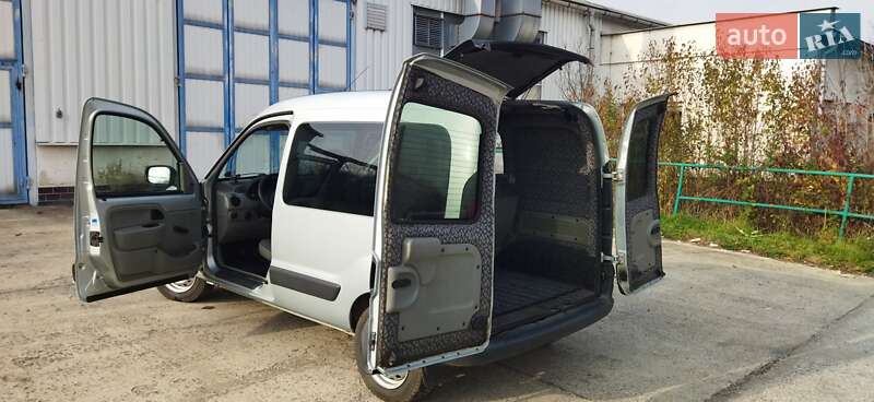 Мінівен Renault Kangoo 2002 в Ужгороді