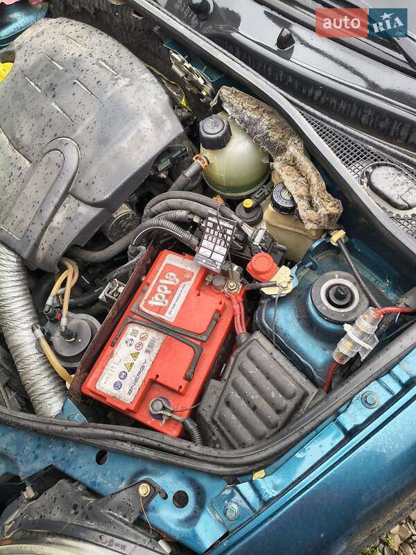 Мінівен Renault Kangoo 2004 в Коломиї