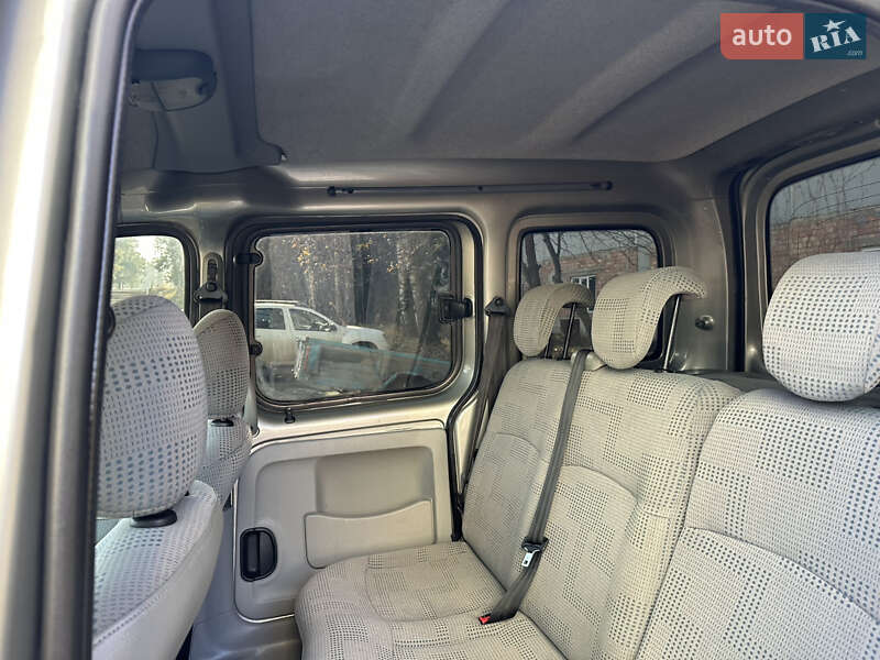 Мінівен Renault Kangoo 2004 в Чернівцях
